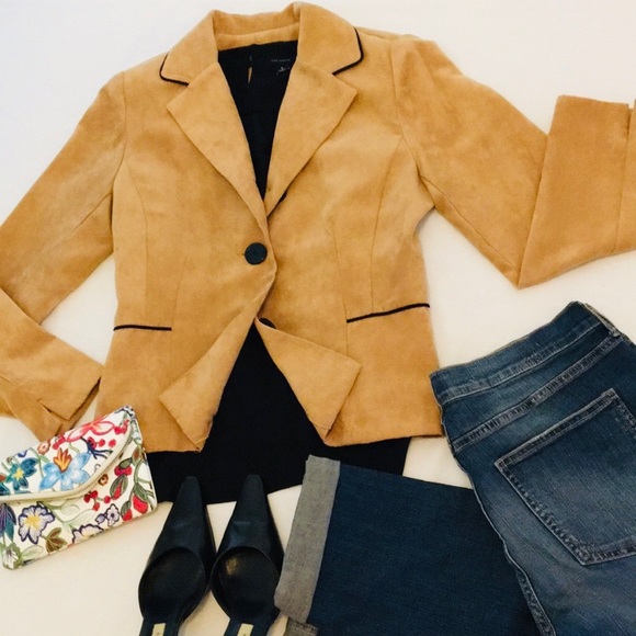 Studio I Jackets & Blazers - Vintage Studio I Faux Suede Cropped Blazer